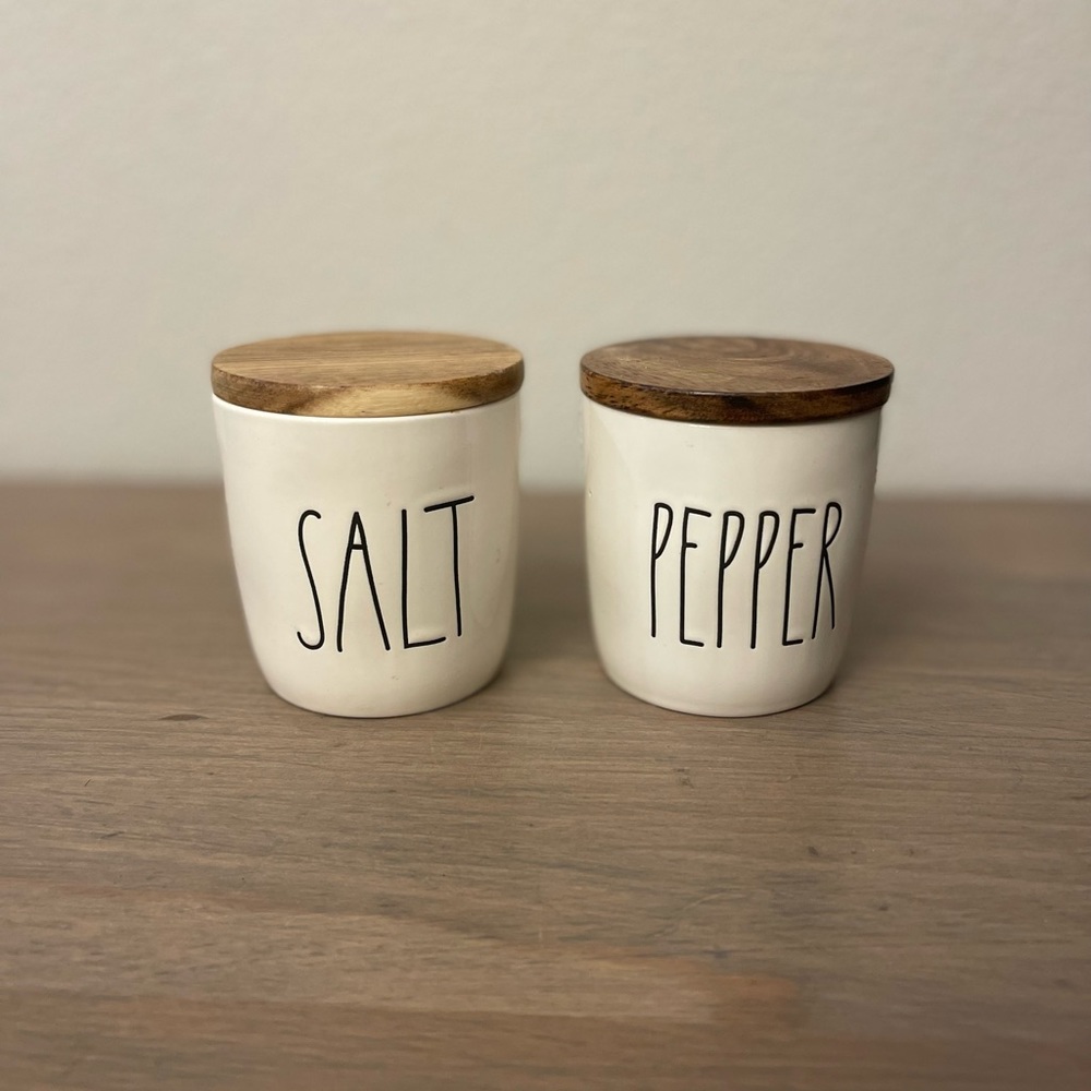 Rae Dunn salt and pepper cellars